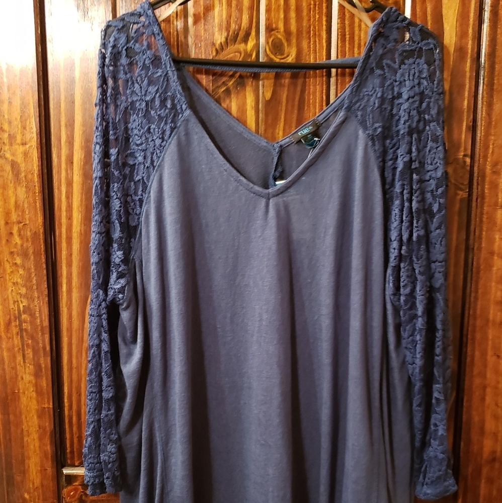 Rue+ lace sleeve top 3x